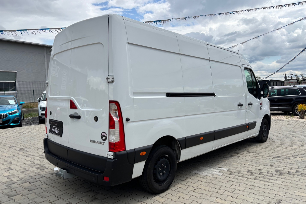 Ponuka vozidiel / Renault Master 2.3 dCi L3H2 132kW - video