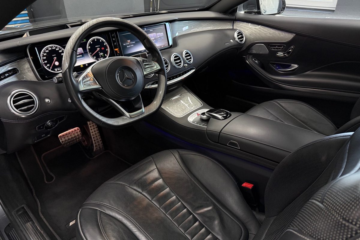 Ponuka vozidiel / Mercedes-Benz S trieda Kupé 400 4matic - video