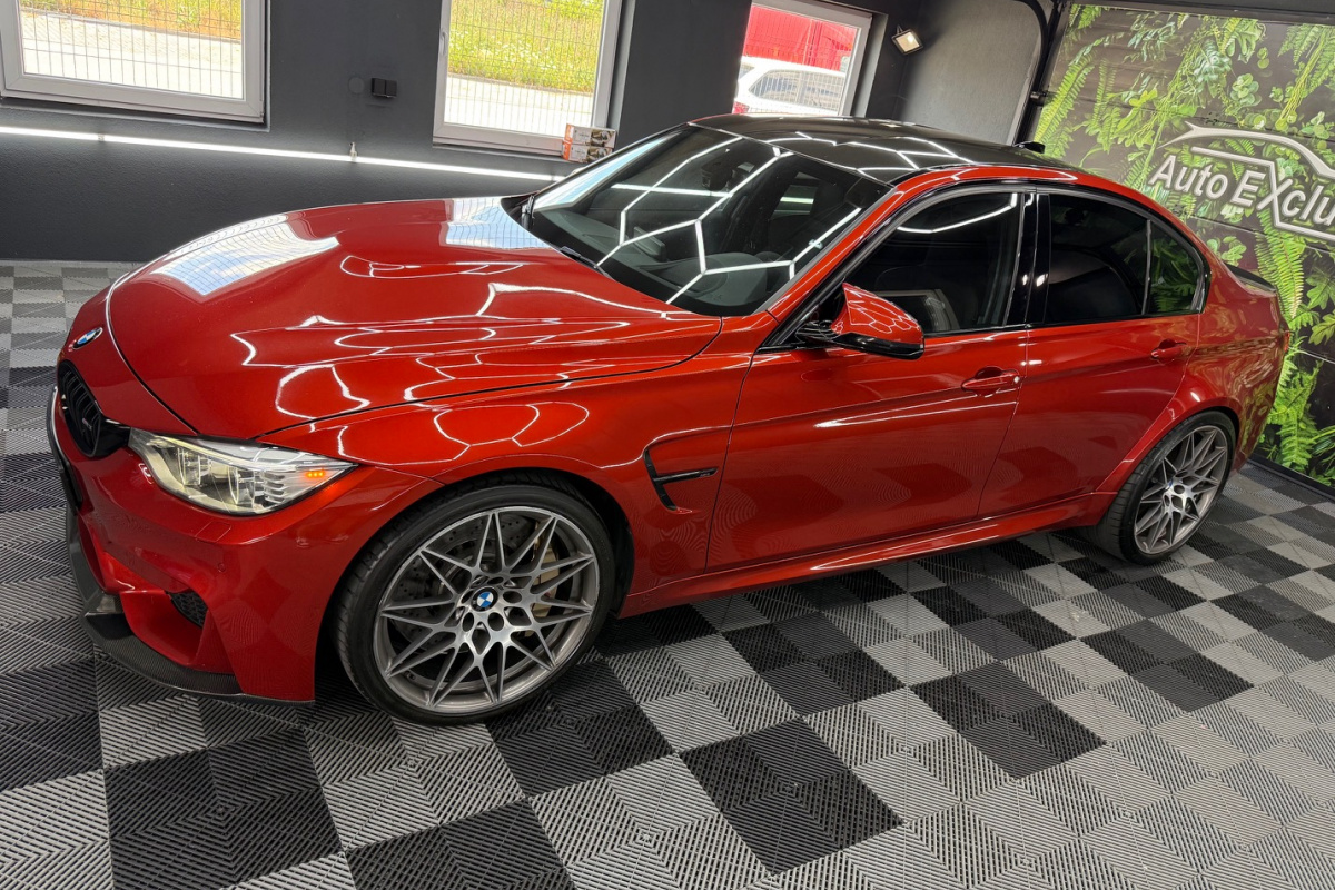 Ponuka vozidiel / BMW M3 Competition 3.0 A/T Carbon Packet - video