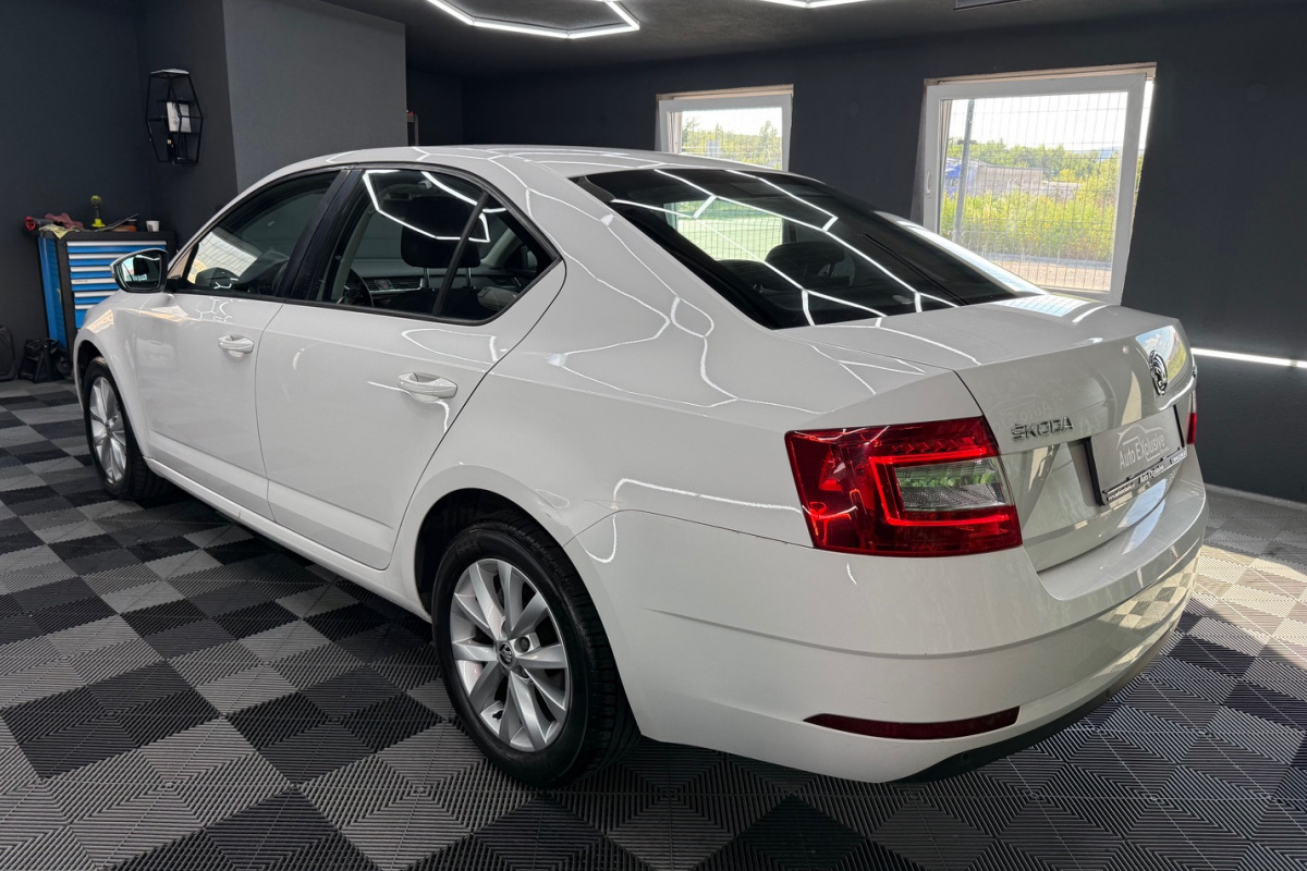 Ponuka vozidiel / Škoda Octavia 1.6 TDI 116k Ambition EU6 - video