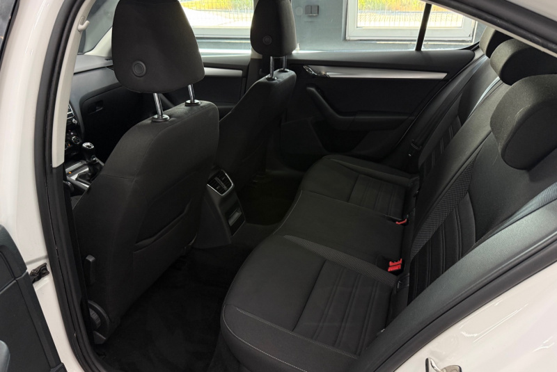  Ponuka vozidiel / Škoda Octavia 1.6 TDI 116k Ambition EU6 - video