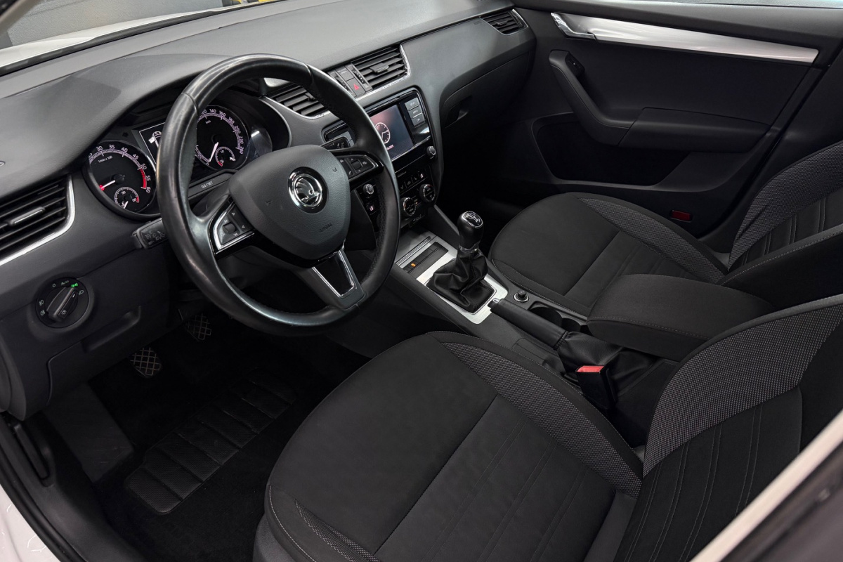Ponuka vozidiel / Škoda Octavia 1.6 TDI 116k Ambition EU6 - video Ponuka vozidiel / Škoda Octavia 1.6 TDI 116k Ambition EU6 - video