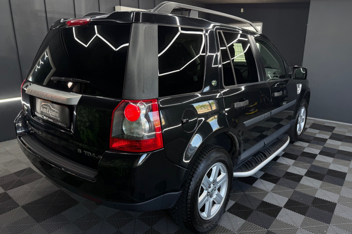 Ponuka vozidiel / Land Rover Freelander 2.2 S TD4.e - video