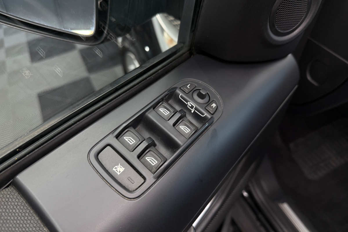 Ponuka vozidiel / Land Rover Freelander 2.2 S TD4.e - video