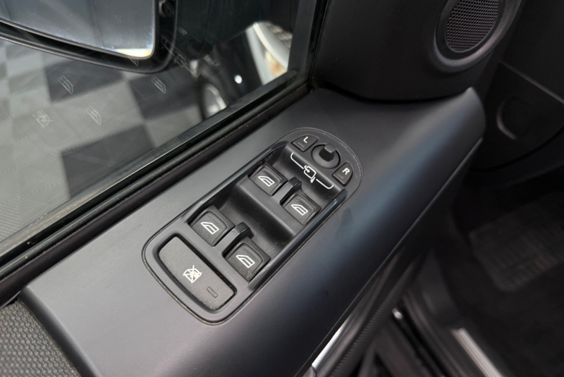  Ponuka vozidiel / Land Rover Freelander 2.2 S TD4.e - video