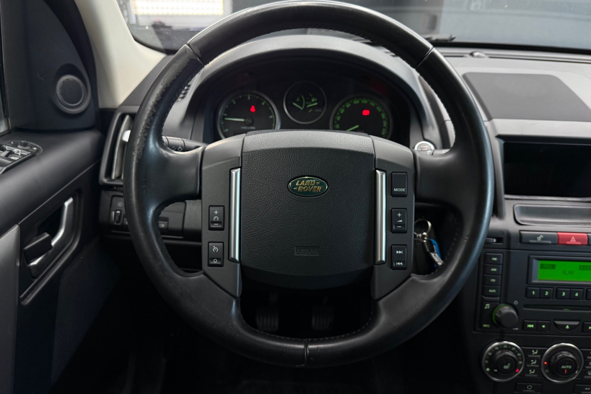Ponuka vozidiel / Land Rover Freelander 2.2 S TD4.e - video