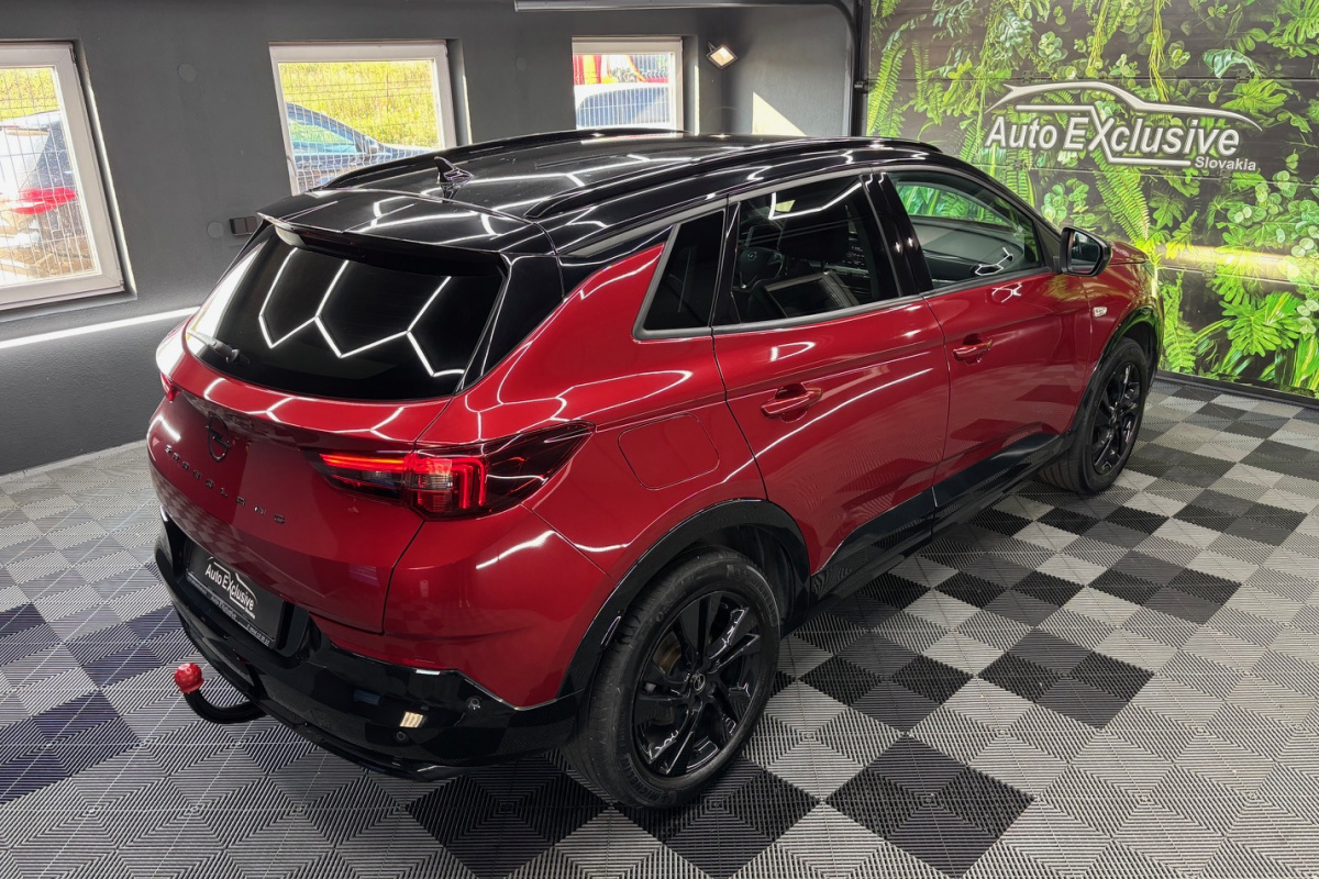 Ponuka vozidiel / Opel Grandland 1.2 TURBO S S A/T - video