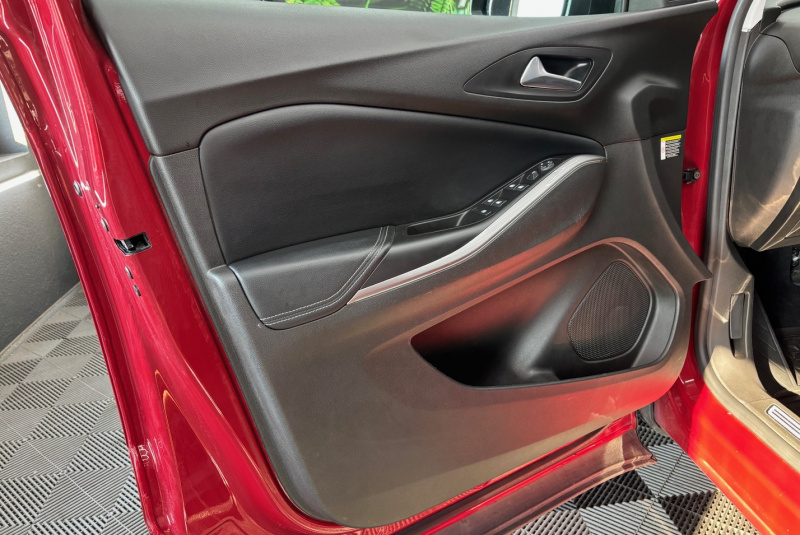  Ponuka vozidiel / Opel Grandland 1.2 TURBO S S A/T - video