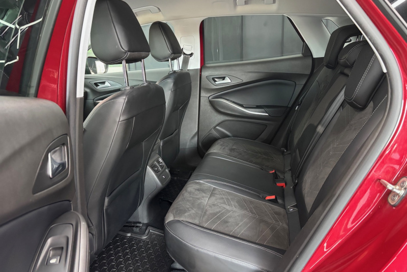  Ponuka vozidiel / Opel Grandland 1.2 TURBO S S A/T - video