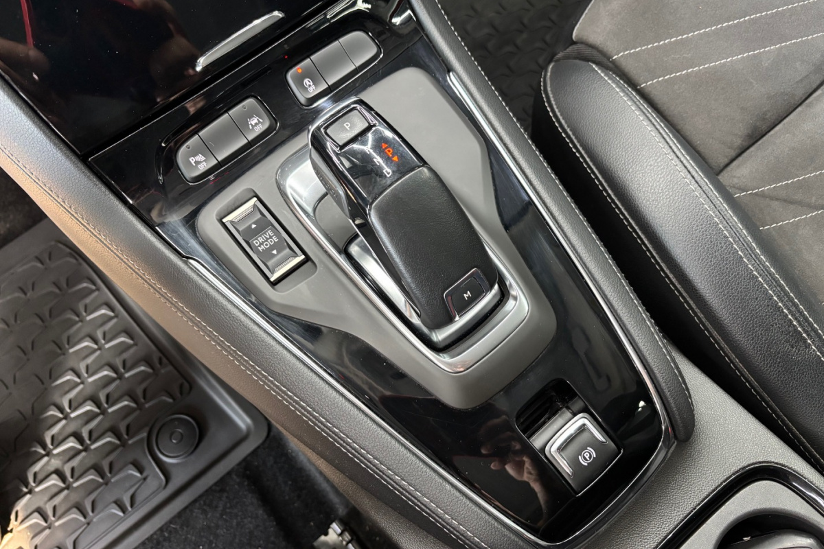 Ponuka vozidiel / Opel Grandland 1.2 TURBO S S A/T - video