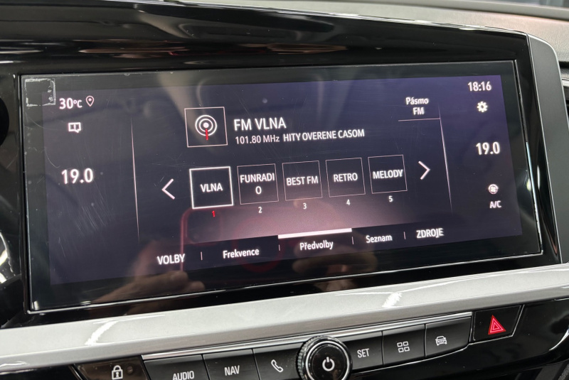  Ponuka vozidiel / Opel Grandland 1.2 TURBO S S A/T - video