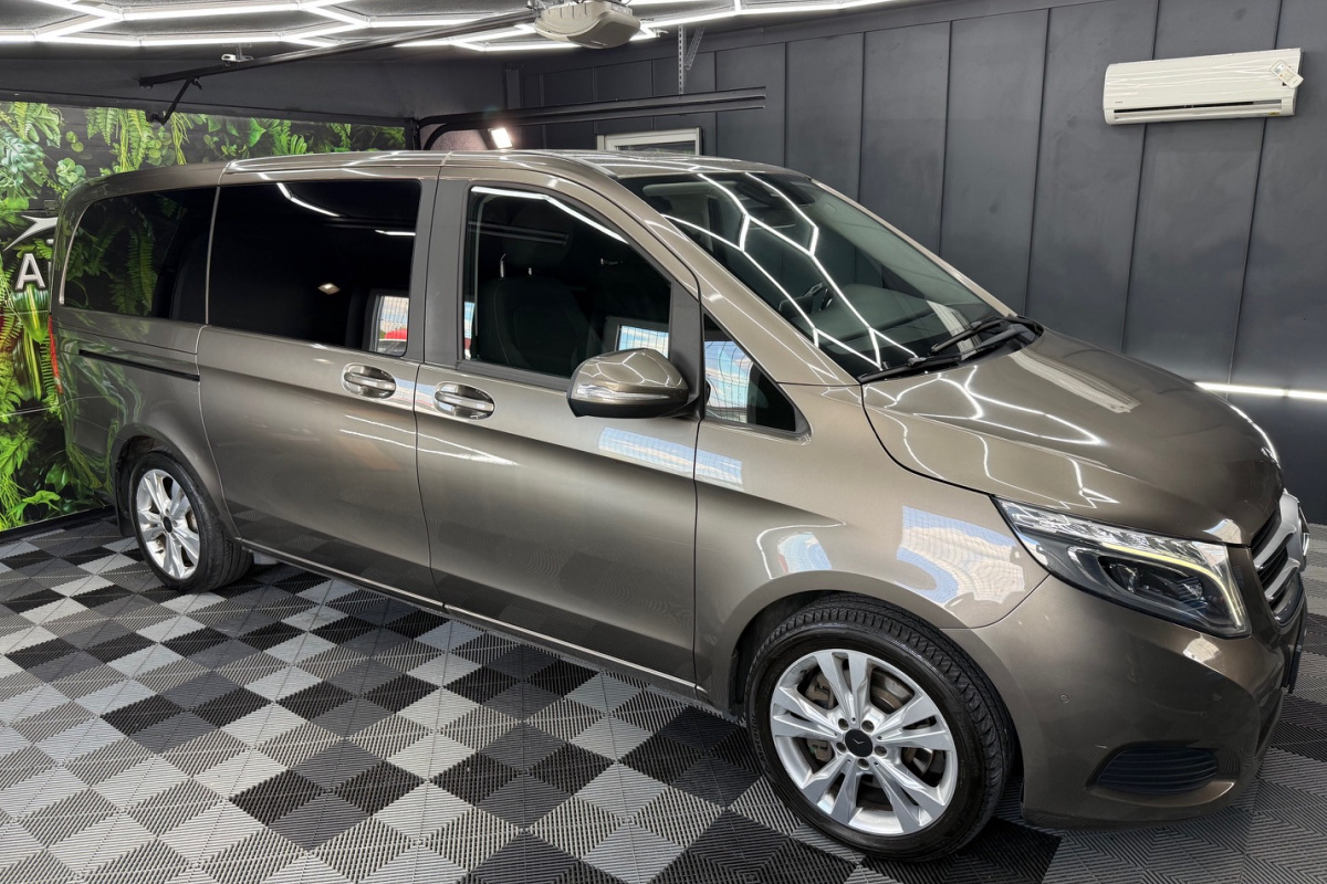 Ponuka vozidiel / Mercedes-Benz V trieda V250 d lang A/T 4Matic  - video