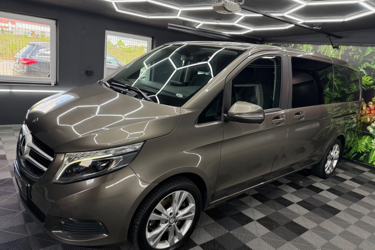 Ponuka vozidiel / Mercedes-Benz V trieda V250 d lang A/T 4Matic  - video