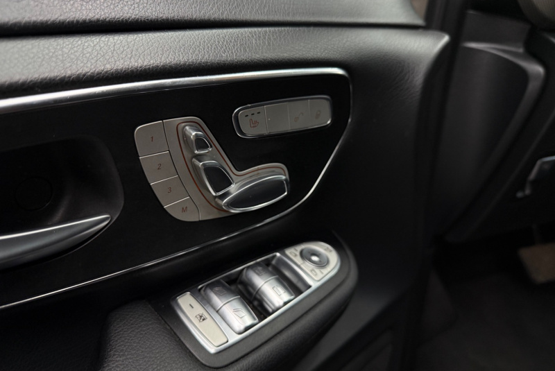  Ponuka vozidiel / Mercedes-Benz V trieda V250 d lang A/T 4Matic  - video
