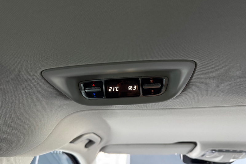  Ponuka vozidiel / Mercedes-Benz V trieda V250 d lang A/T 4Matic  - video