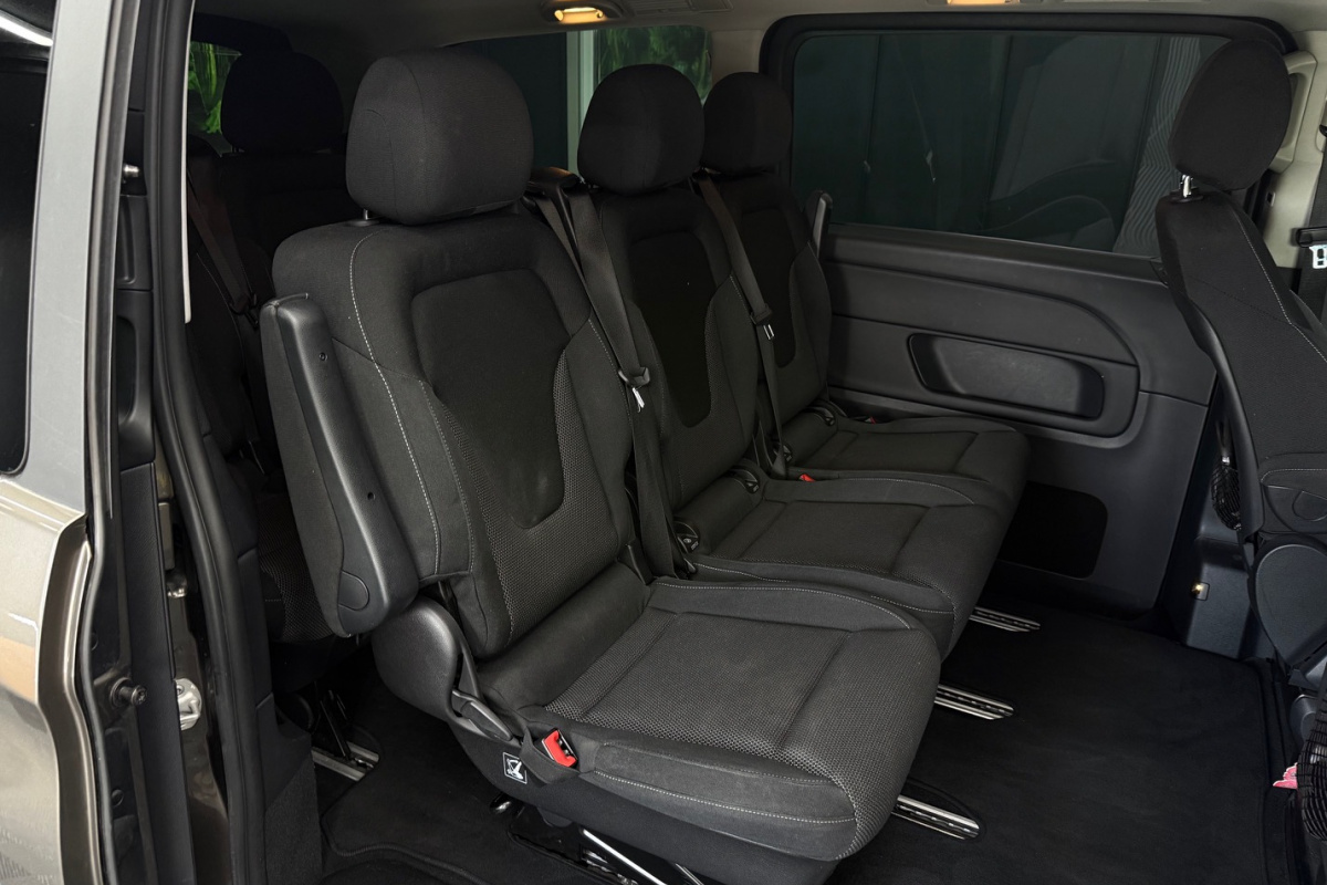 Ponuka vozidiel / Mercedes-Benz V trieda V250 d lang A/T 4Matic  - video