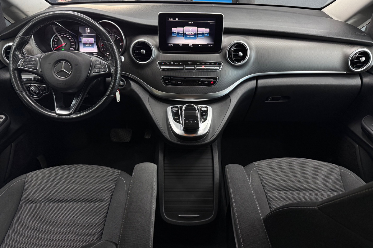 Ponuka vozidiel / Mercedes-Benz V trieda V250 d lang A/T 4Matic  - video