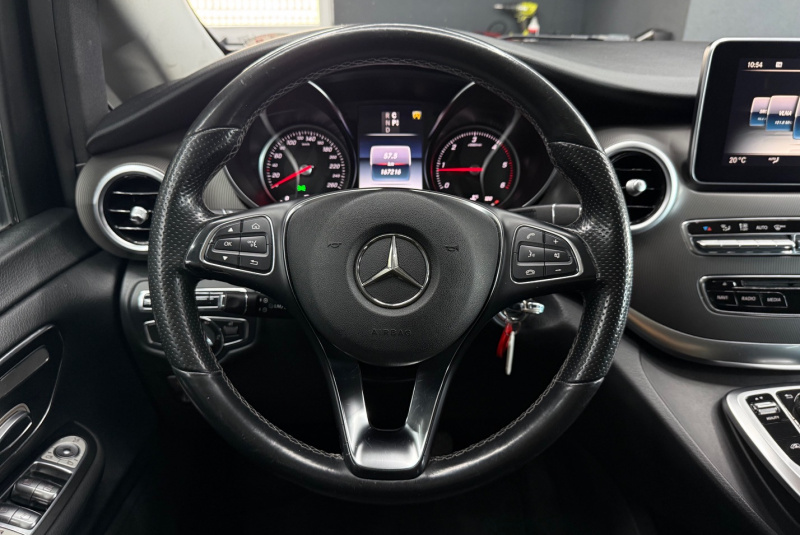  Ponuka vozidiel / Mercedes-Benz V trieda V250 d lang A/T 4Matic  - video