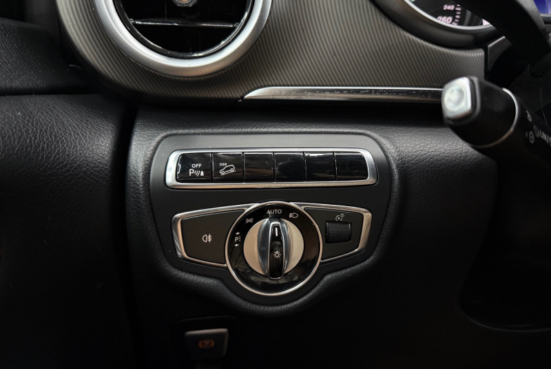  Ponuka vozidiel / Mercedes-Benz V trieda V250 d lang A/T 4Matic  - video