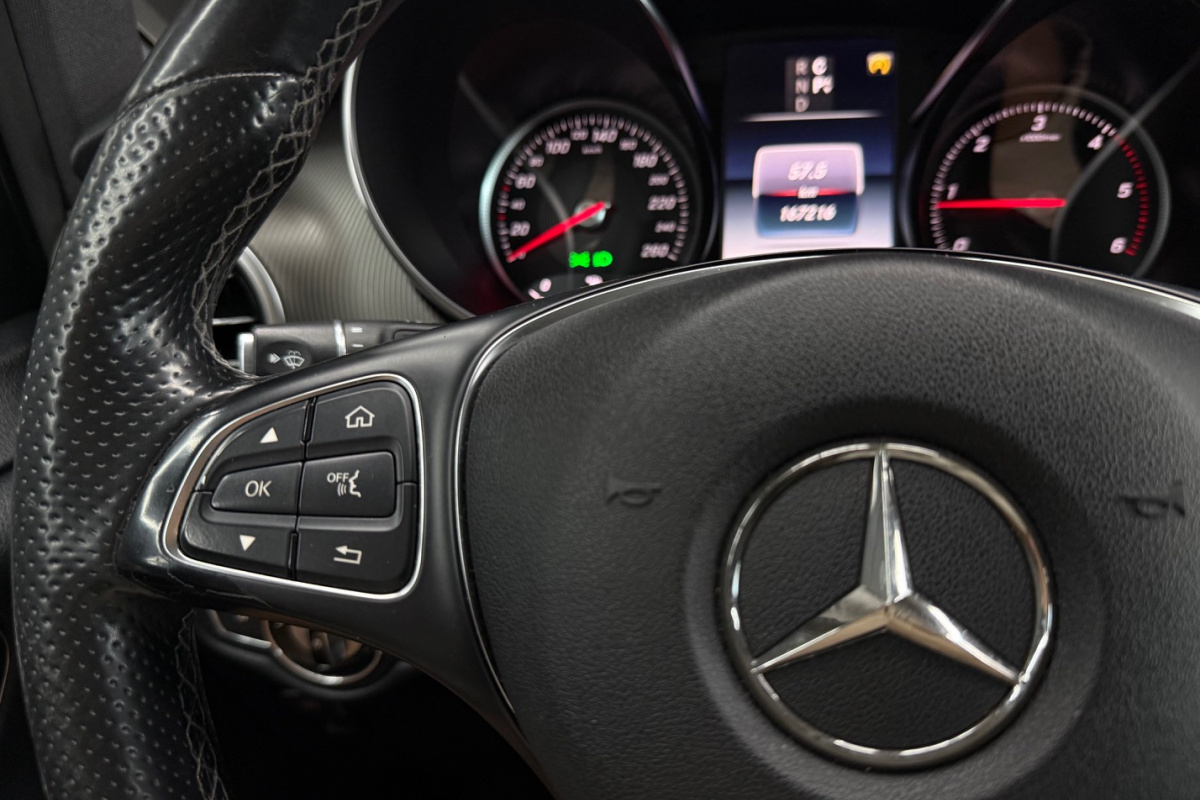 Ponuka vozidiel / Mercedes-Benz V trieda V250 d lang A/T 4Matic  - video