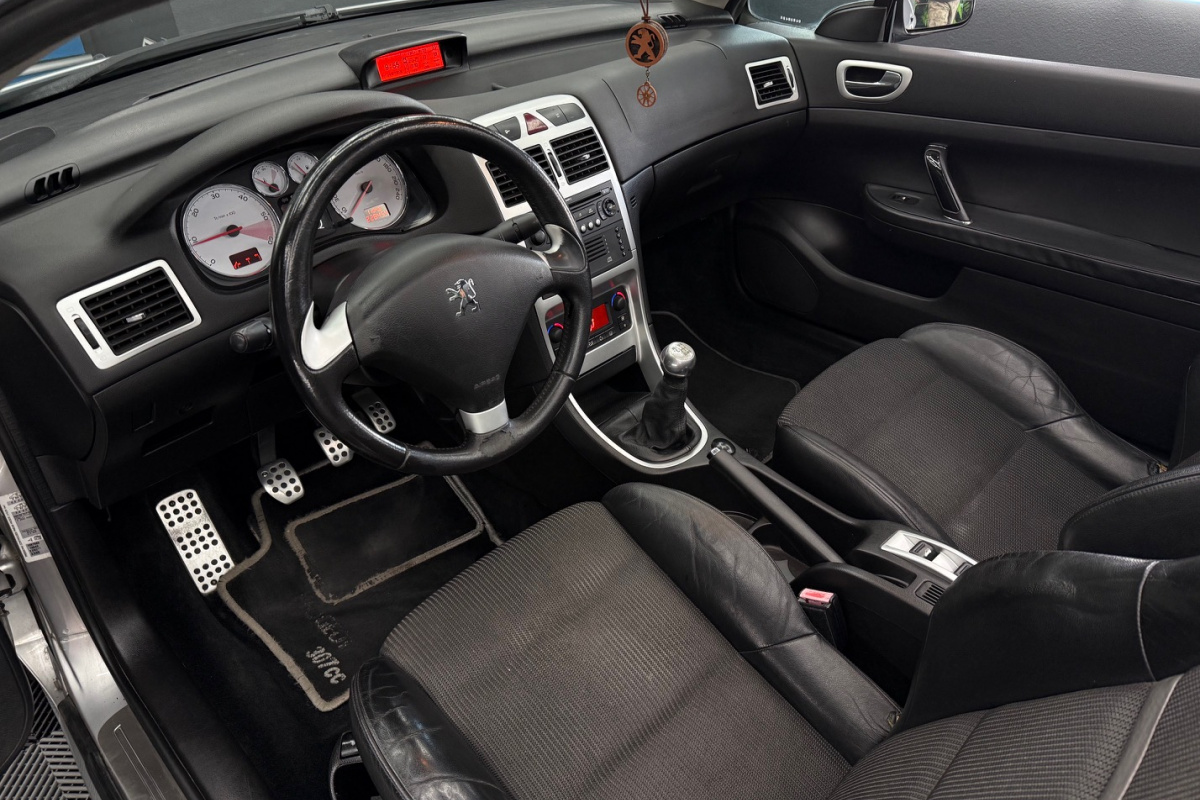 Ponuka vozidiel / Peugeot 307 CC 2.0 HDi Dynamique - video