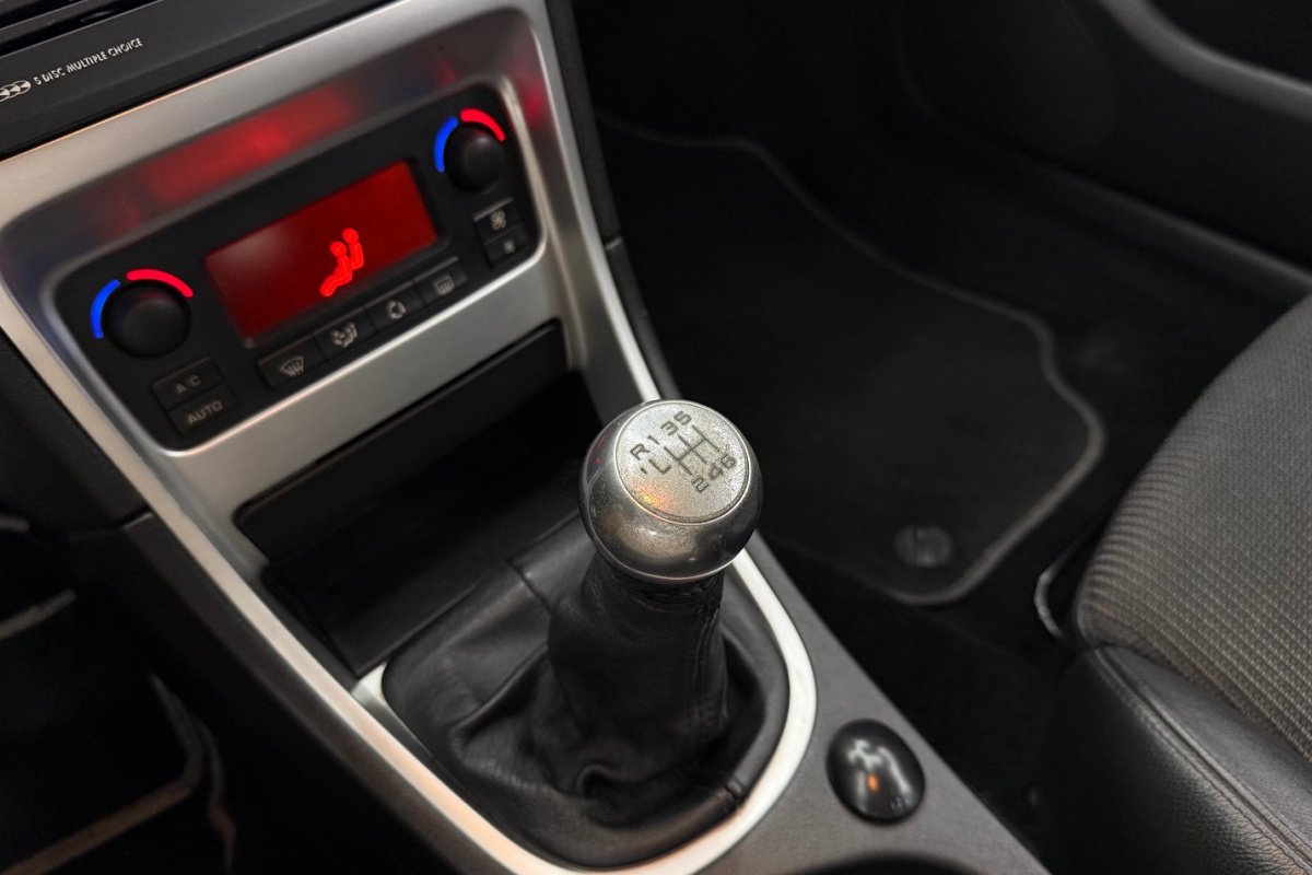 Ponuka vozidiel / Peugeot 307 CC 2.0 HDi Dynamique - video