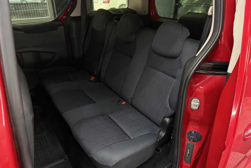  Ponuka vozidiel / Peugeot Partner Tepee 1.6 HDi FAP 92k Happy Family - video