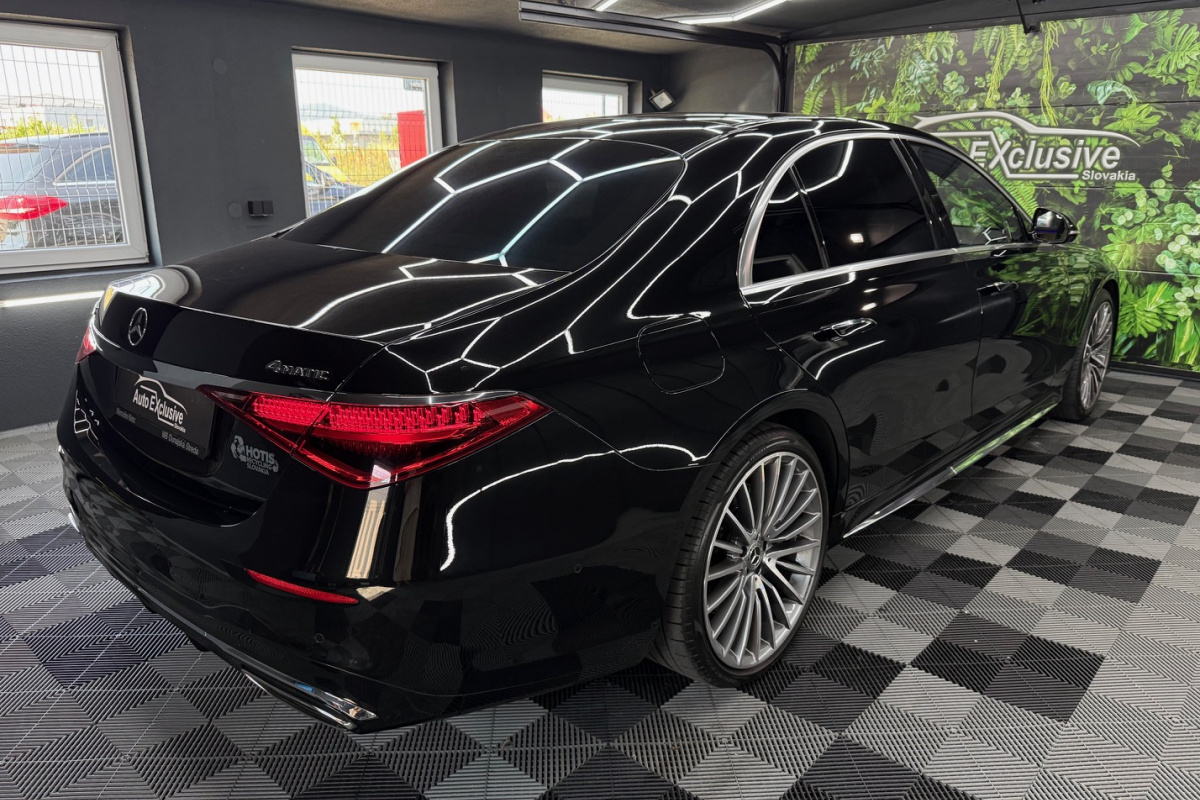 Ponuka vozidiel / Mercedes-Benz S trieda Sedan 580L mHEV 4Matic A/T Manufaktur - video