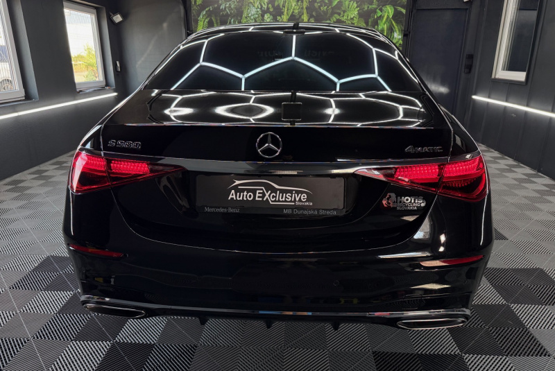  Ponuka vozidiel / Mercedes-Benz S trieda Sedan 580L mHEV 4Matic A/T Manufaktur - video