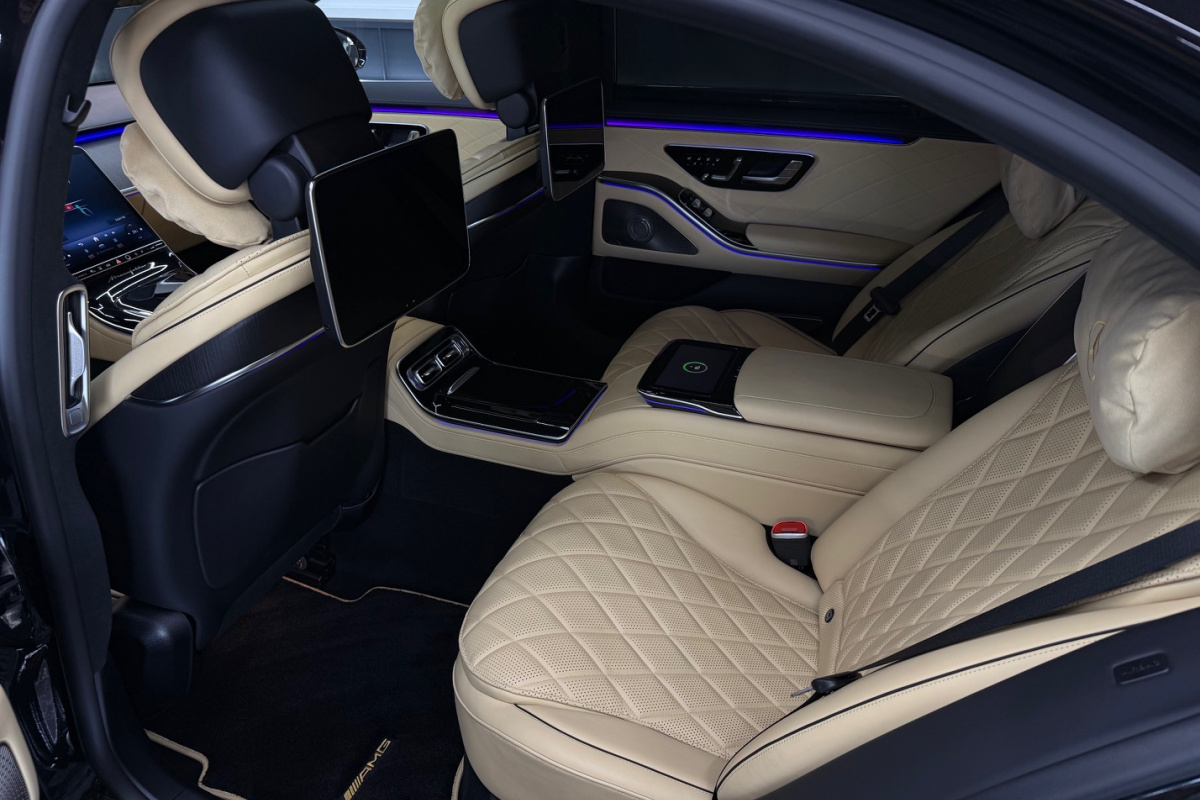 Ponuka vozidiel / Mercedes-Benz S trieda Sedan 580L mHEV 4Matic A/T Manufaktur - video