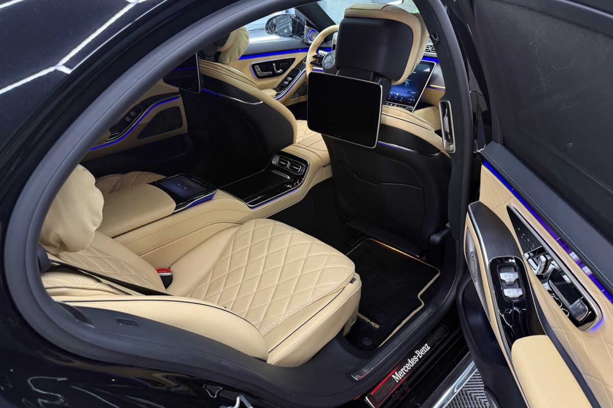 Ponuka vozidiel / Mercedes-Benz S trieda Sedan 580L mHEV 4Matic A/T Manufaktur - video