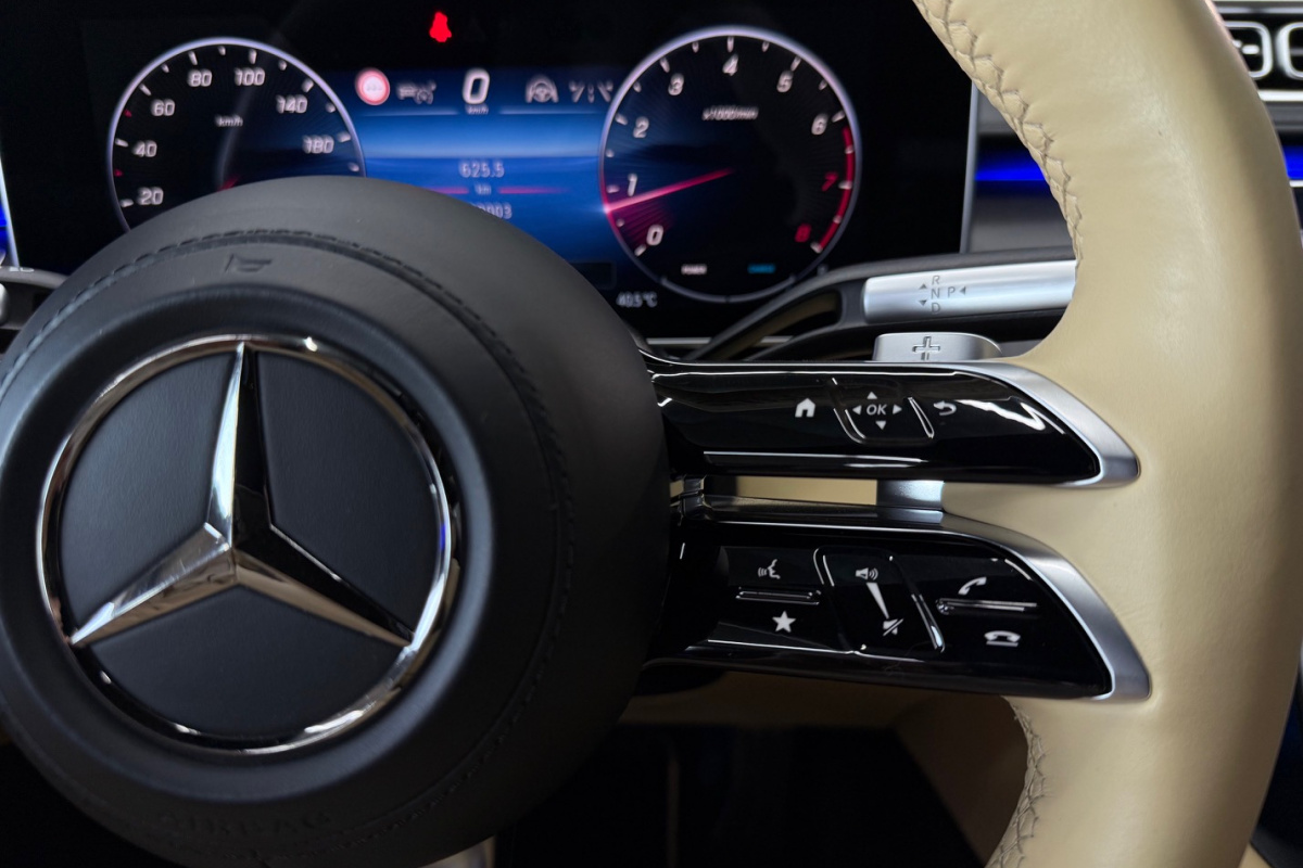 Ponuka vozidiel / Mercedes-Benz S trieda Sedan 580L mHEV 4Matic A/T Manufaktur - video