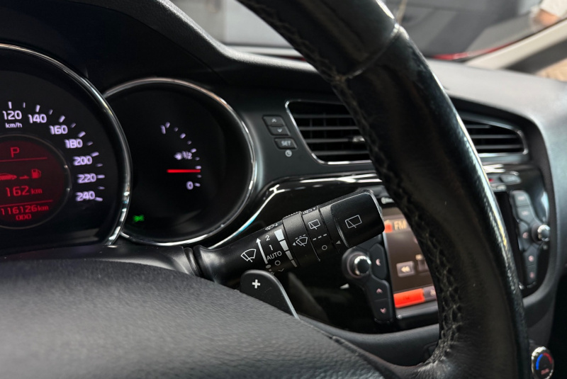 Ponuka vozidiel / Kia Cee´d SW 1.6 CRDi EX/Gold A/T - video Ponuka vozidiel / Kia Cee´d SW 1.6 CRDi EX/Gold A/T - video