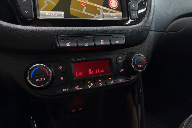  Ponuka vozidiel / Kia Cee´d SW 1.6 CRDi EX/Gold A/T - video