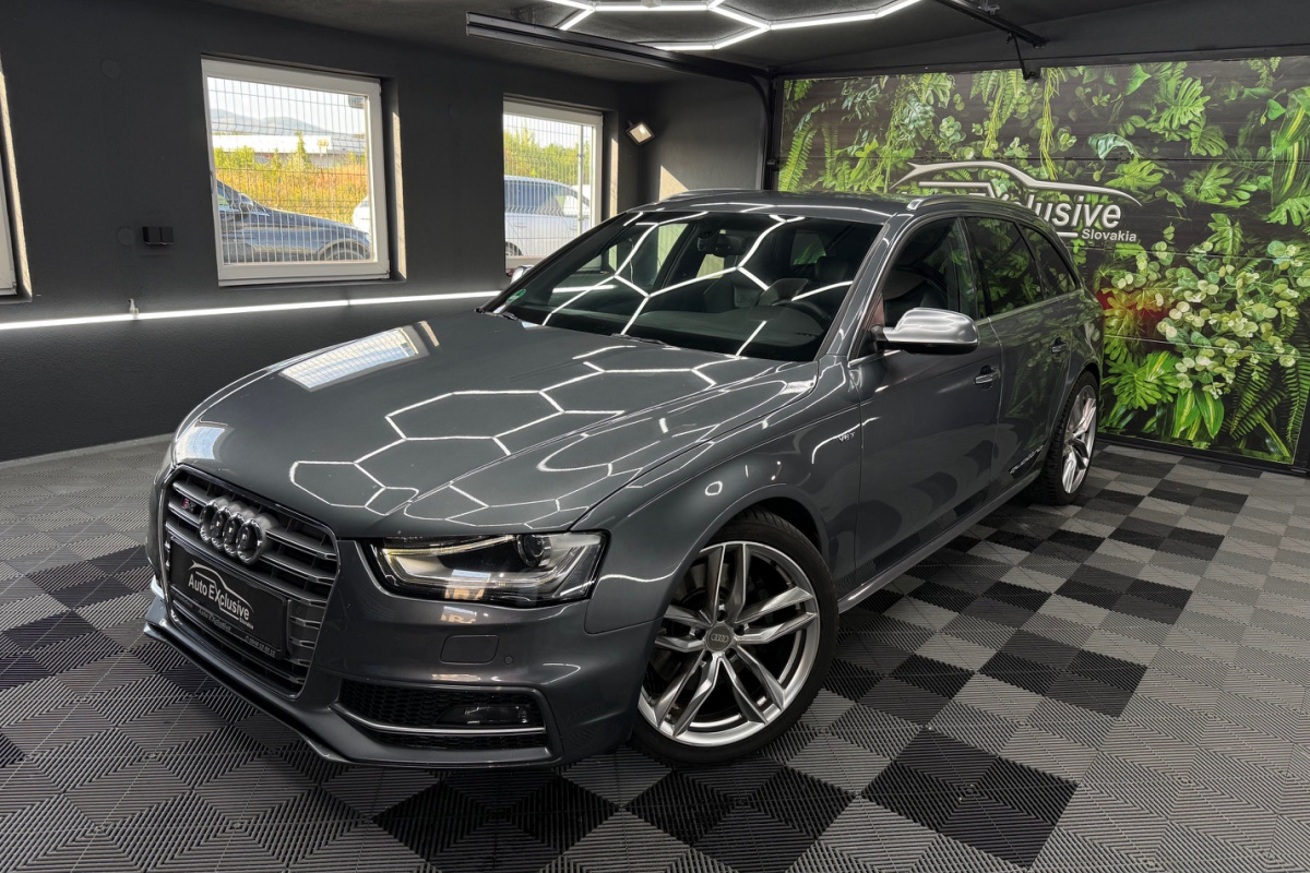 Ponuka vozidiel / Audi S4 Avant 3.0 TFSI QUATTRO AUTOMAT - video Ponuka vozidiel / Audi S4 Avant 3.0 TFSI QUATTRO AUTOMAT - video