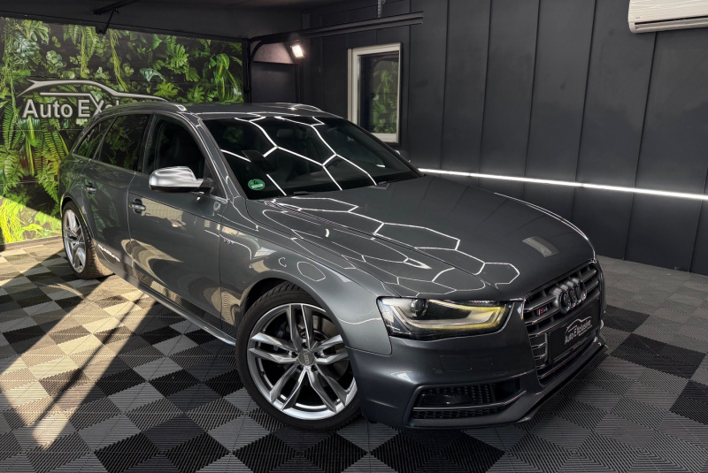  Ponuka vozidiel / Audi S4 Avant 3.0 TFSI QUATTRO AUTOMAT - video