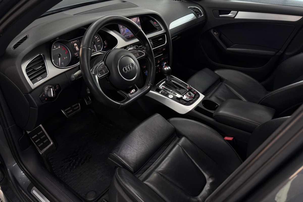 Ponuka vozidiel / Audi S4 Avant 3.0 TFSI QUATTRO AUTOMAT - video