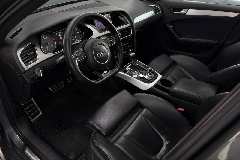 Ponuka vozidiel / Audi S4 Avant 3.0 TFSI QUATTRO AUTOMAT - video