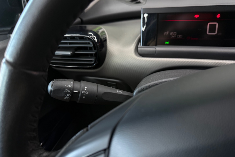  Ponuka vozidiel / Citroën C4 Cactus PureTech 130  - video