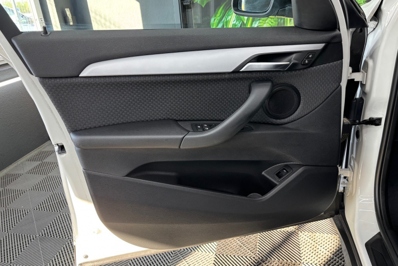Ponuka vozidiel / BMW X1 xDrive 18d A/T - video Ponuka vozidiel / BMW X1 xDrive 18d A/T - video
