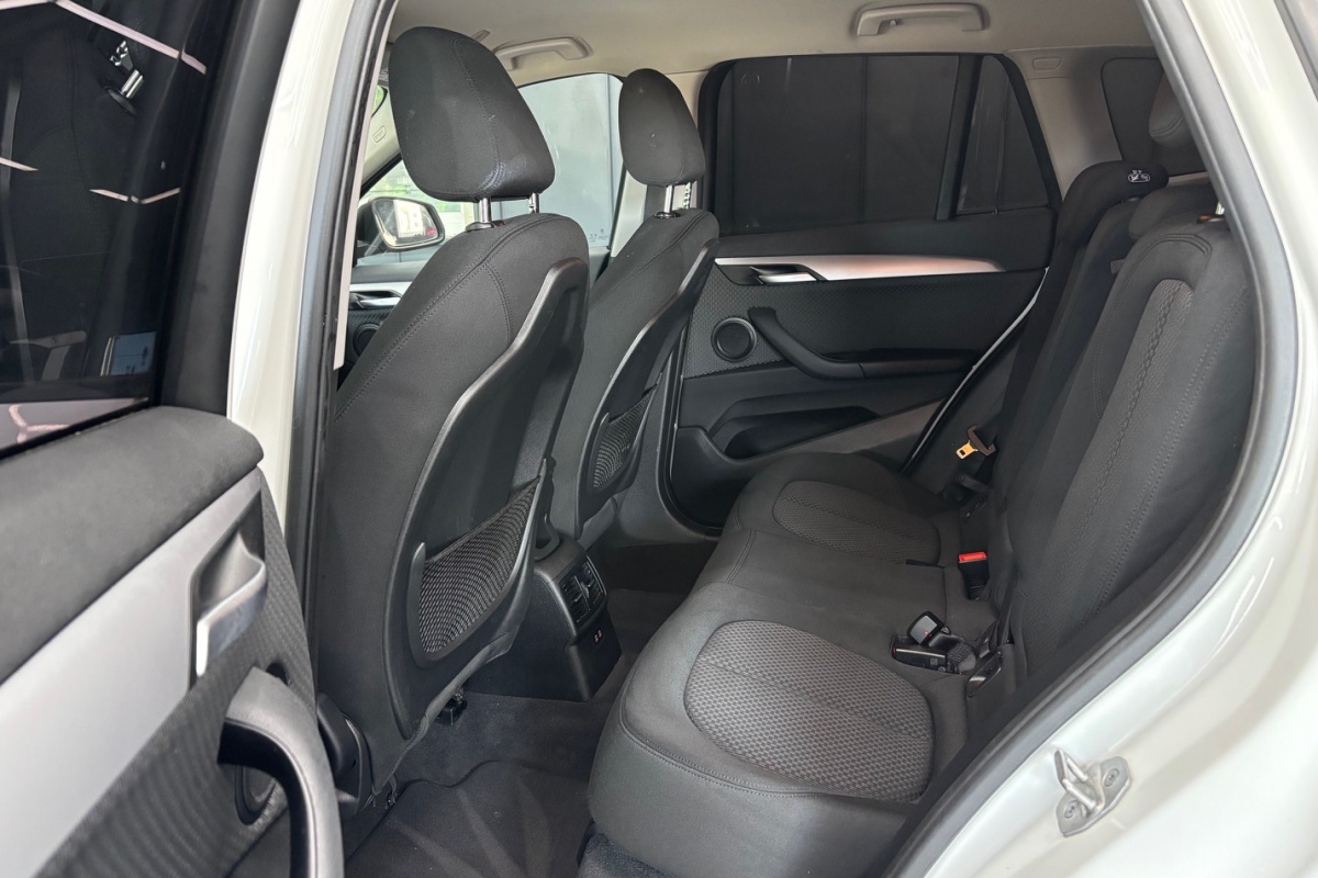 Ponuka vozidiel / BMW X1 xDrive 18d A/T - video