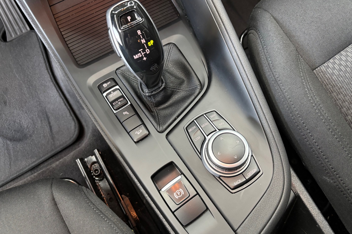 Ponuka vozidiel / BMW X1 xDrive 18d A/T - video