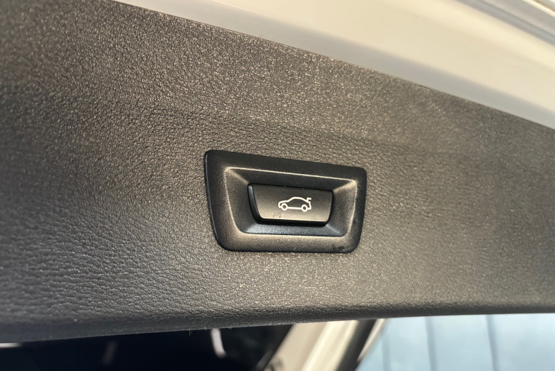  Ponuka vozidiel / BMW X1 xDrive 18d A/T - video