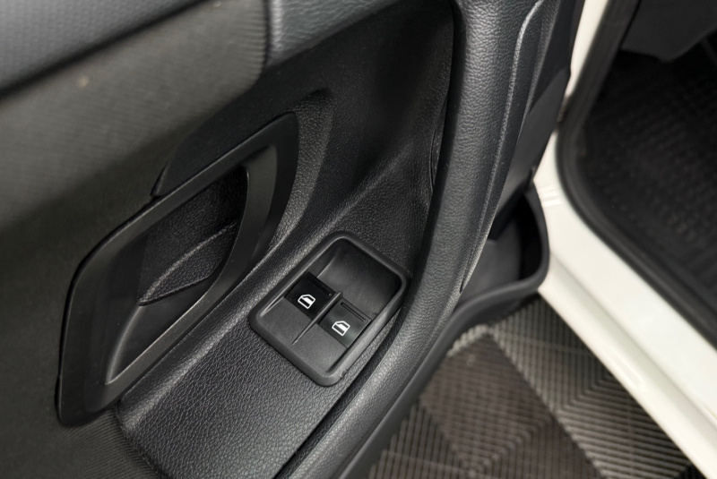  Ponuka vozidiel / Škoda Roomster 1.2 TSI 105k Active - video