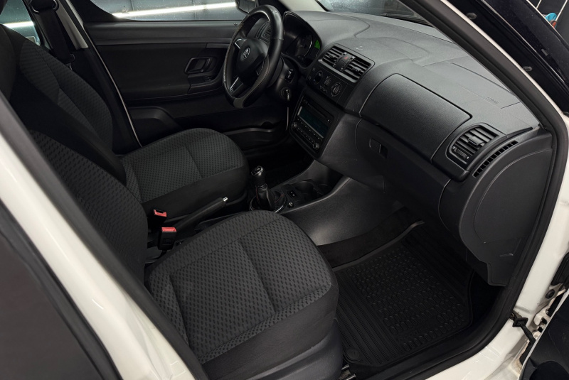  Ponuka vozidiel / Škoda Roomster 1.2 TSI 105k Active - video