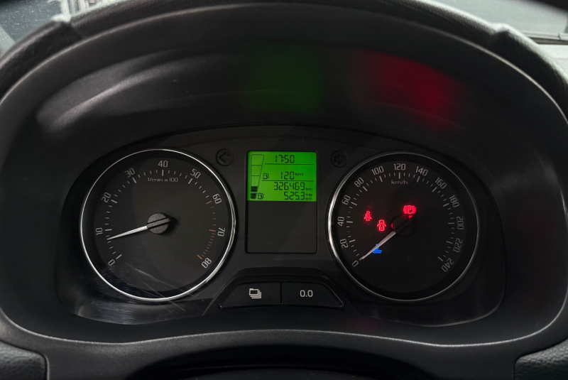 Ponuka vozidiel / Škoda Roomster 1.2 TSI 105k Active - video Ponuka vozidiel / Škoda Roomster 1.2 TSI 105k Active - video