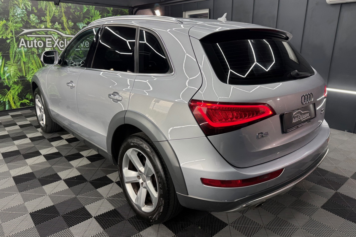 Ponuka vozidiel / Audi Q5 2.0 TDI 190k quattro S tronic Sport - video