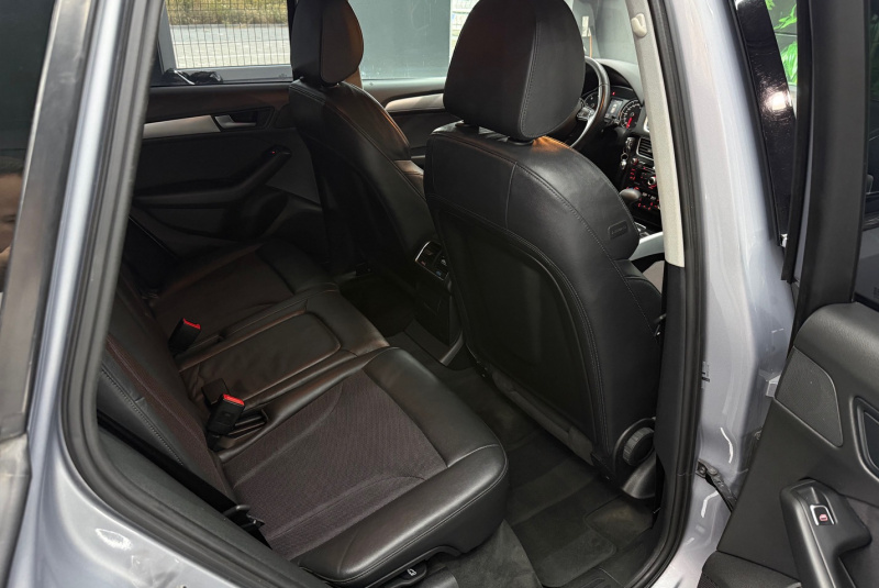  Ponuka vozidiel / Audi Q5 2.0 TDI 190k quattro S tronic Sport - video