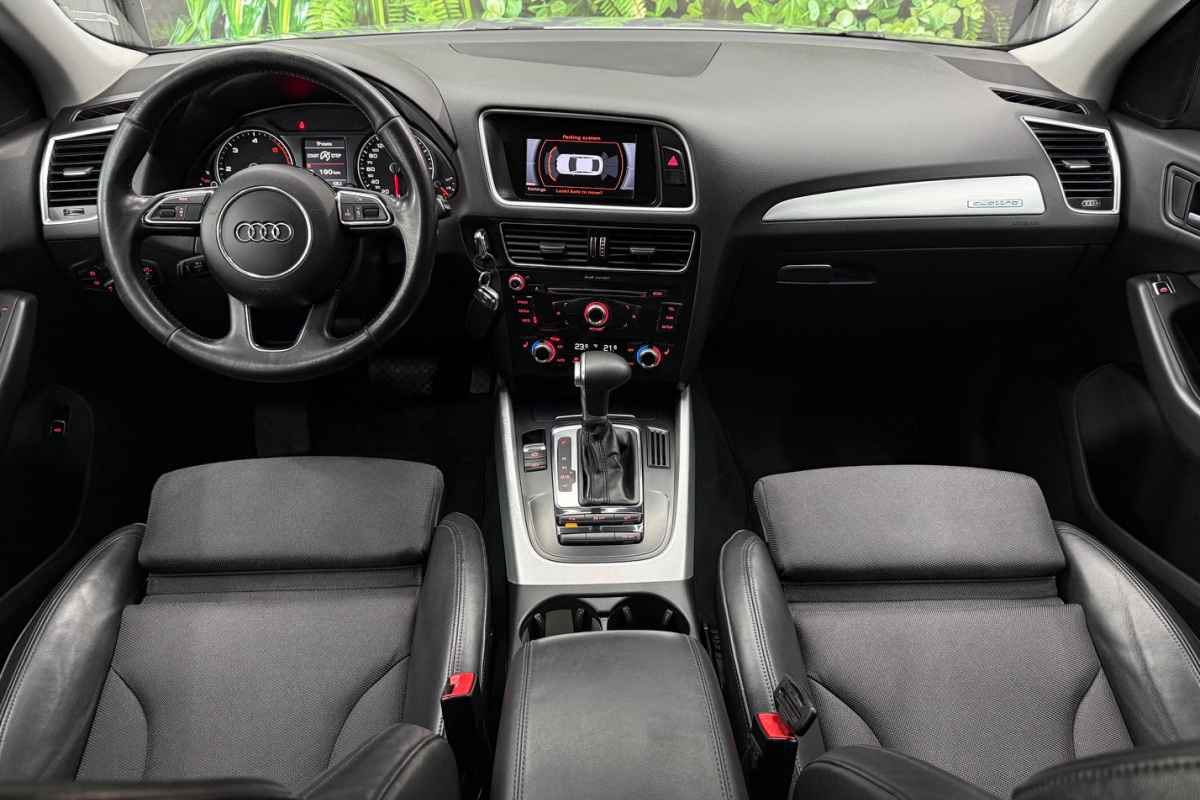 Ponuka vozidiel / Audi Q5 2.0 TDI 190k quattro S tronic Sport - video