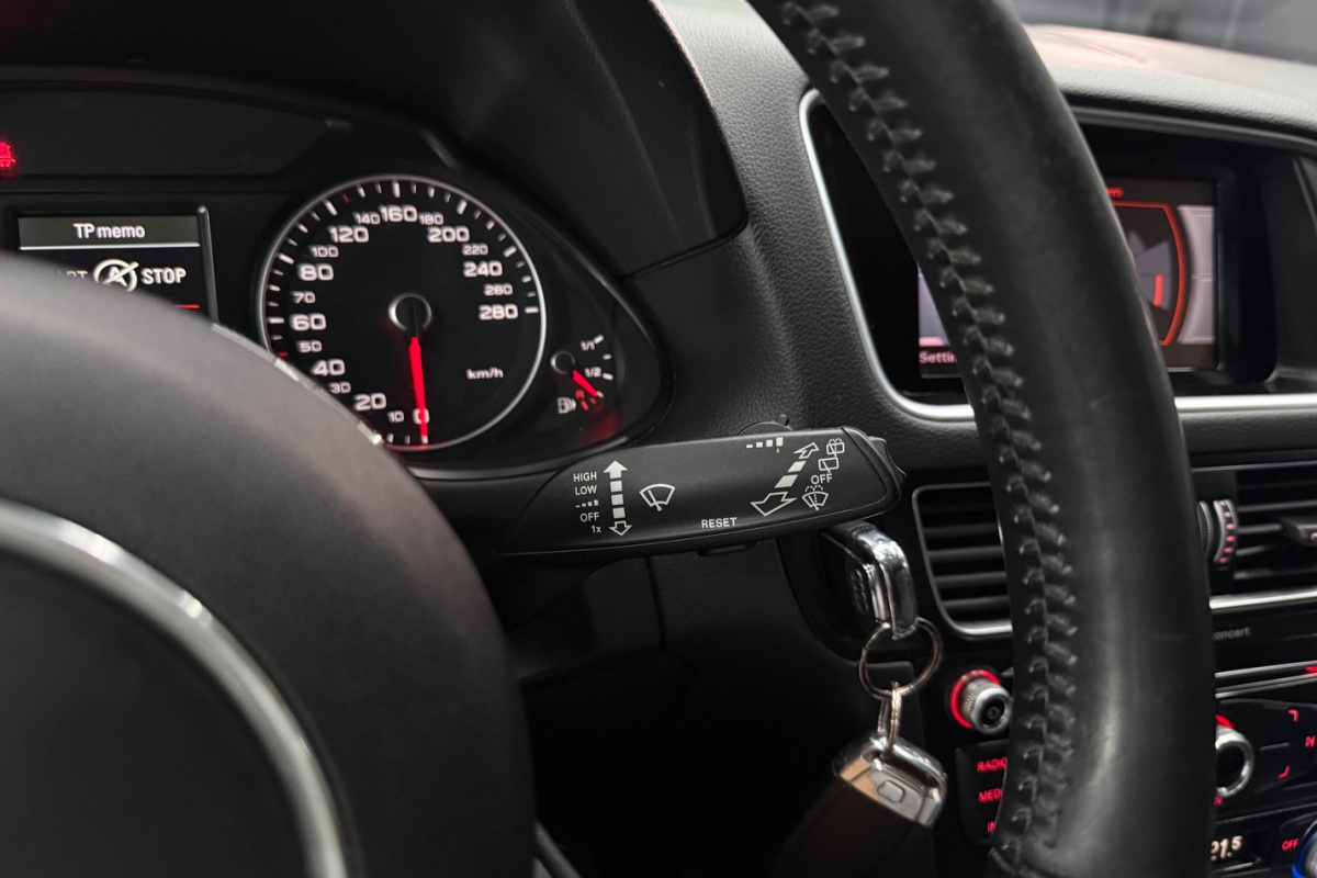 Ponuka vozidiel / Audi Q5 2.0 TDI 190k quattro S tronic Sport - video